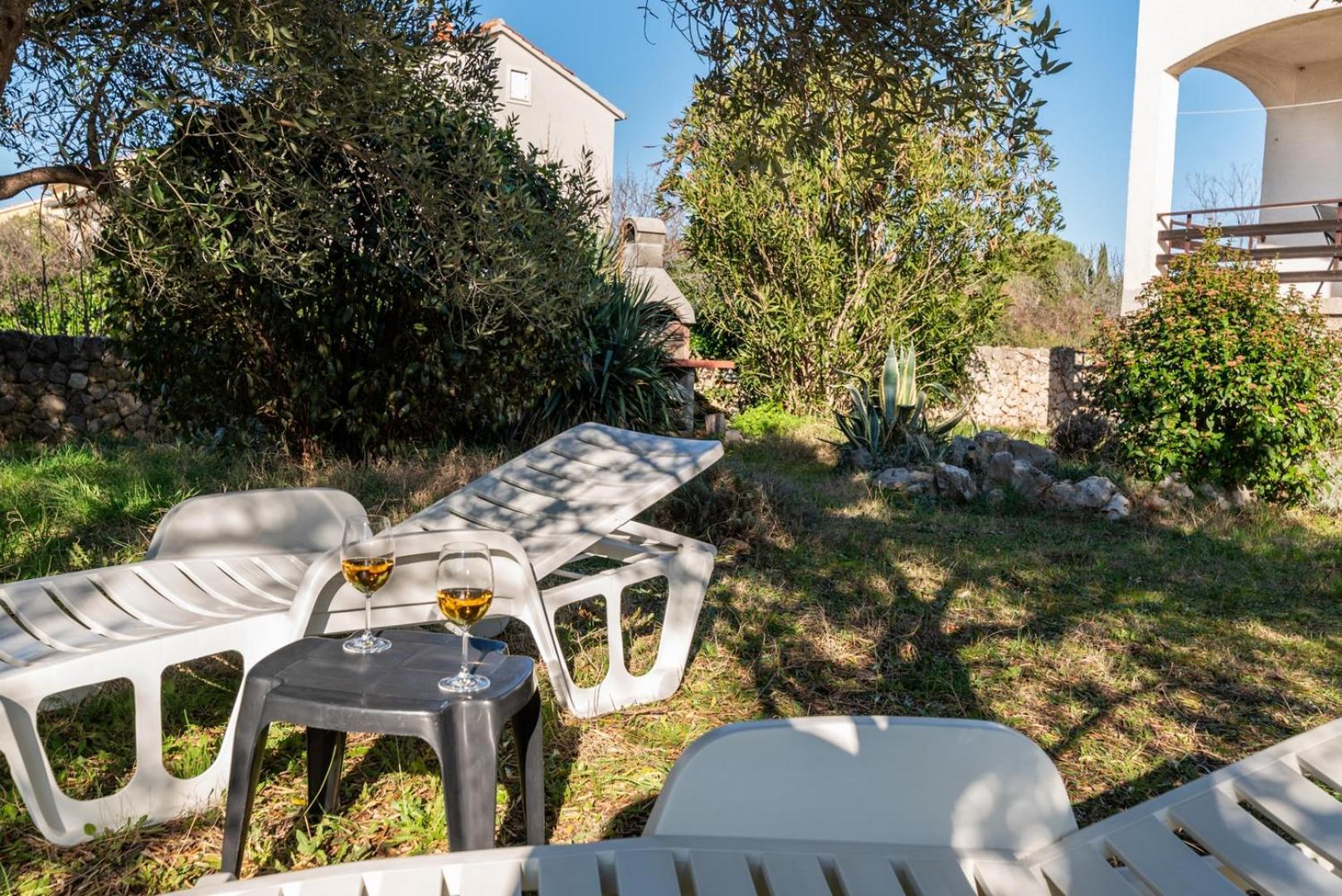 Beachfront Apartment Lostura Turanj Exterior photo